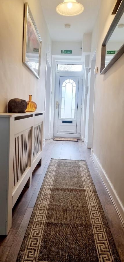 Churchview Townhill Extérieur photo
